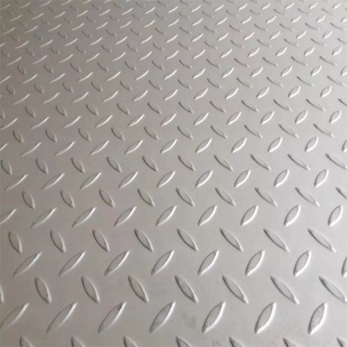 Chequered Plate Installation Methods: Welding, Bolting, and Mechanical Fastening Systems